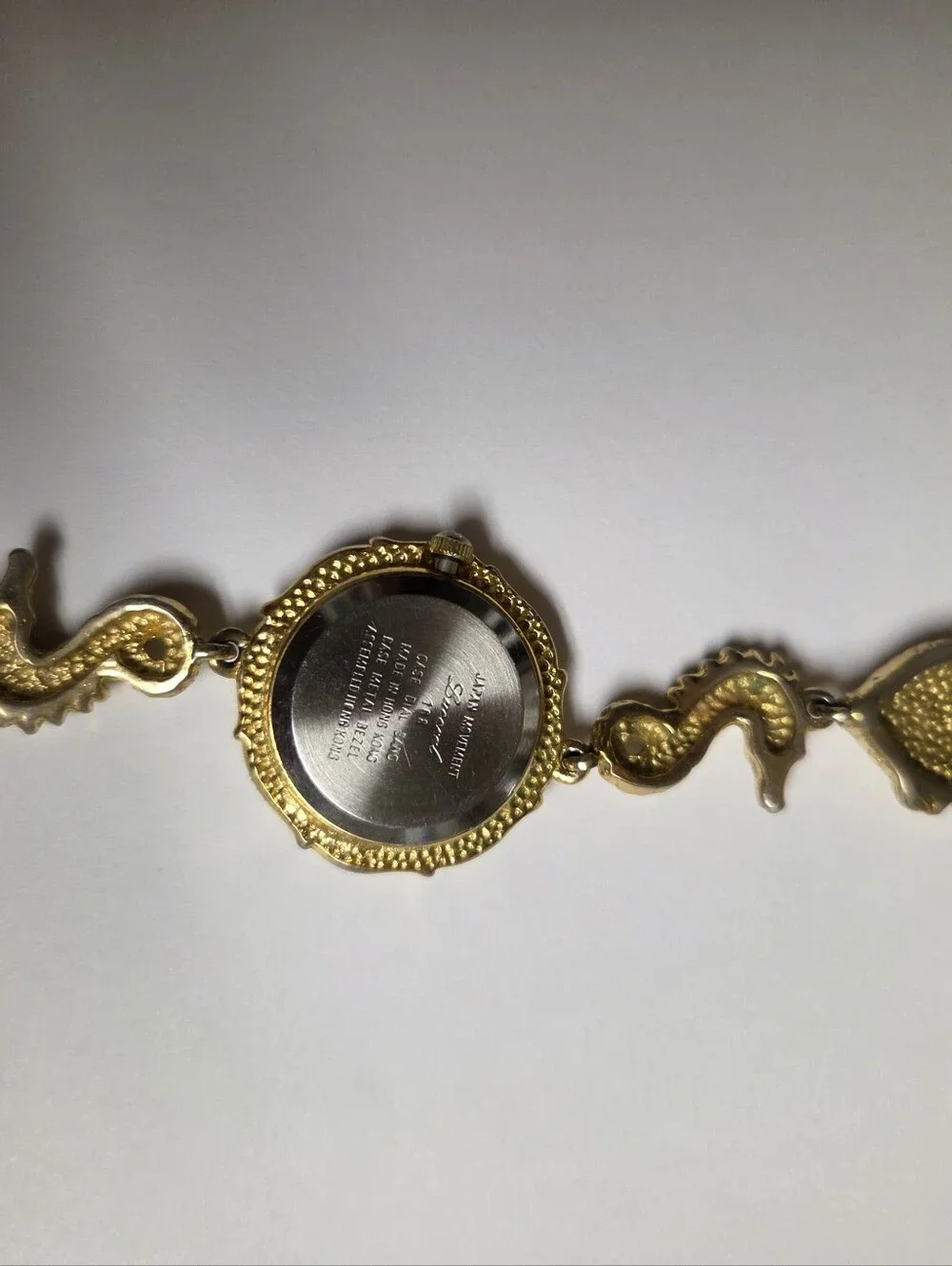 Lucoral elegant gold